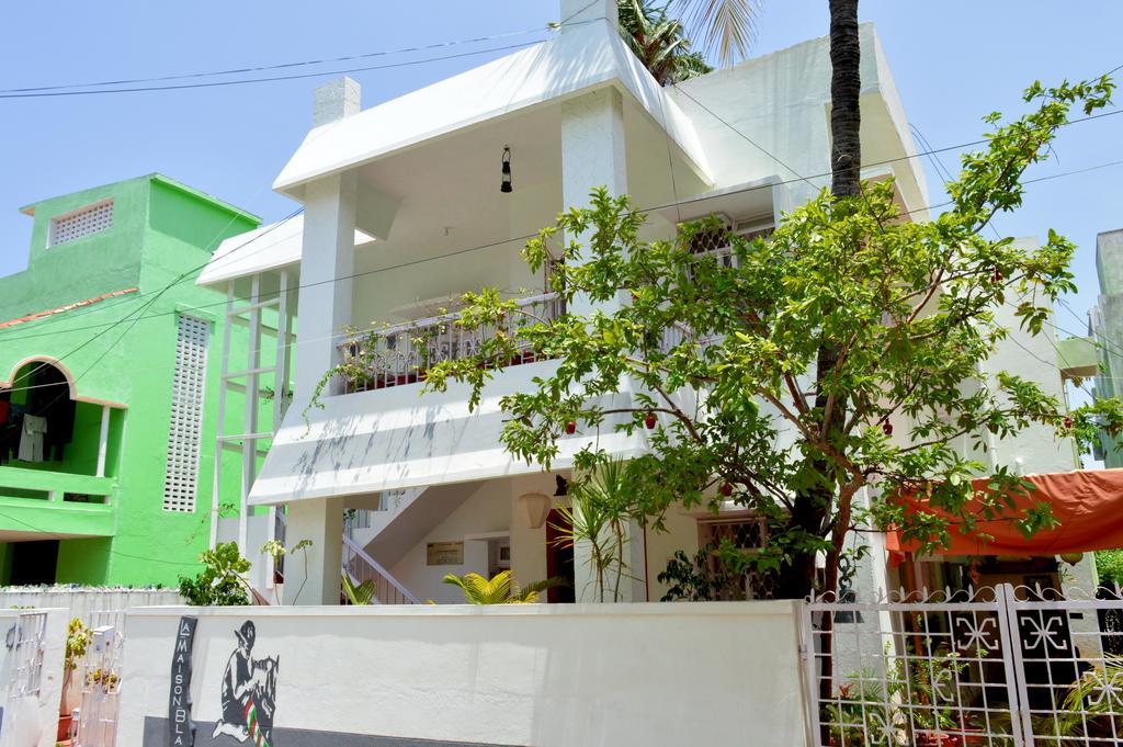 فندق بونديتْشيريفي  La Maison Blanche المظهر الخارجي الصورة